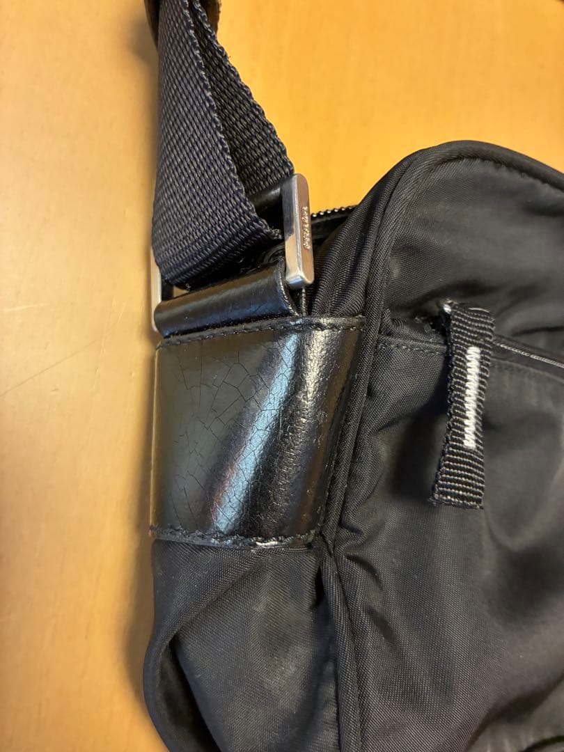 訳あり　PRADA ショルダーバッグ