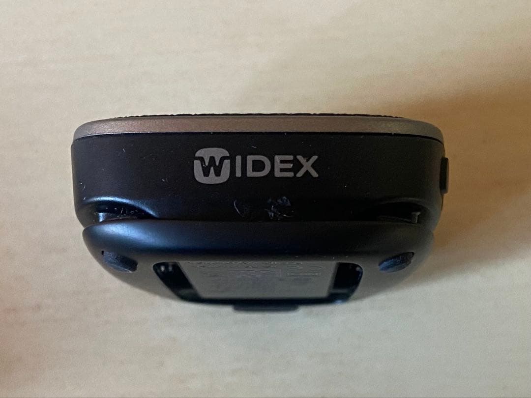 WIDEX ワイデックス　サウンドシステム　充電器とネックストラップ付