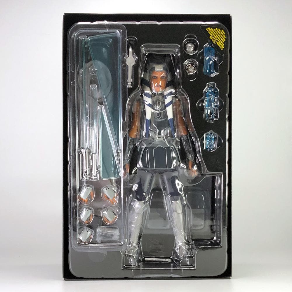 クローン・ウォーズ【アソーカ・タノ】1/6フィギュア　ホットトイズ