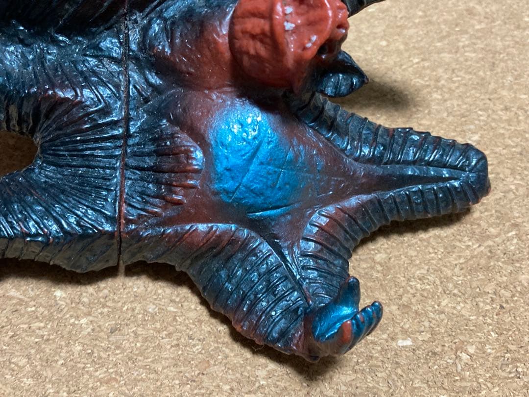 ペスター キングザウルス ポピー ソフビ ウルトラマン 約14cm