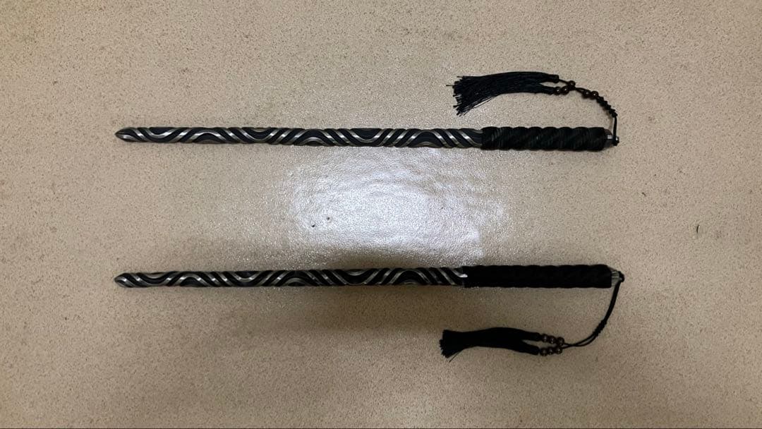 双鞭 鉄鞭 鋼鞭 中国武術功夫カンフー 鉄鐧狼牙棒太極拳模擬刀模造刀 漢剣 漢刀