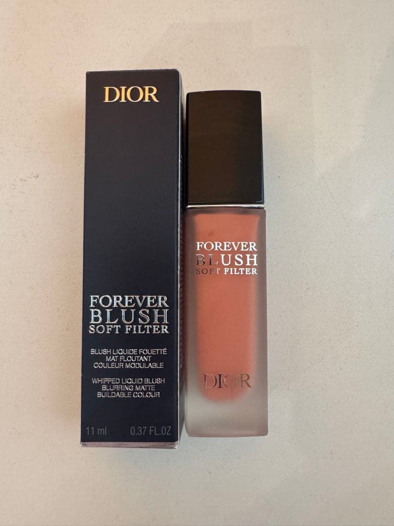 DIOR FOREVER フェイスパウダー　チーク