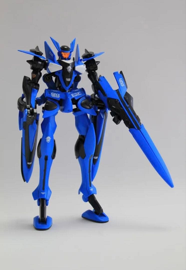 劇場版ガンダムダブルオー　ガンプラ　組立済