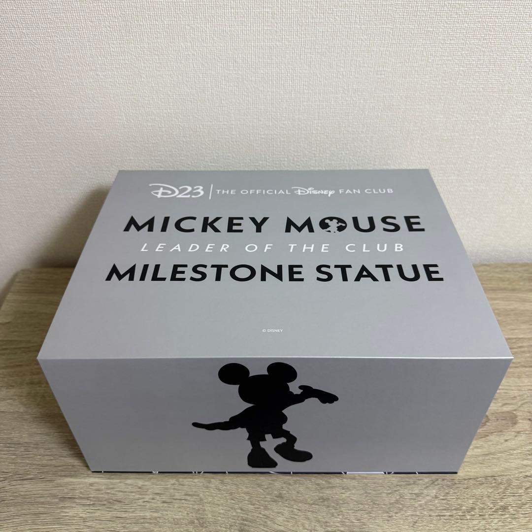 D23 ミッキーマウス マイルストーンスタチュー