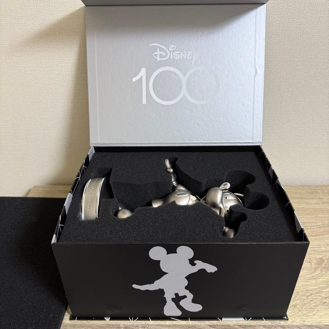 D23 ミッキーマウス マイルストーンスタチュー