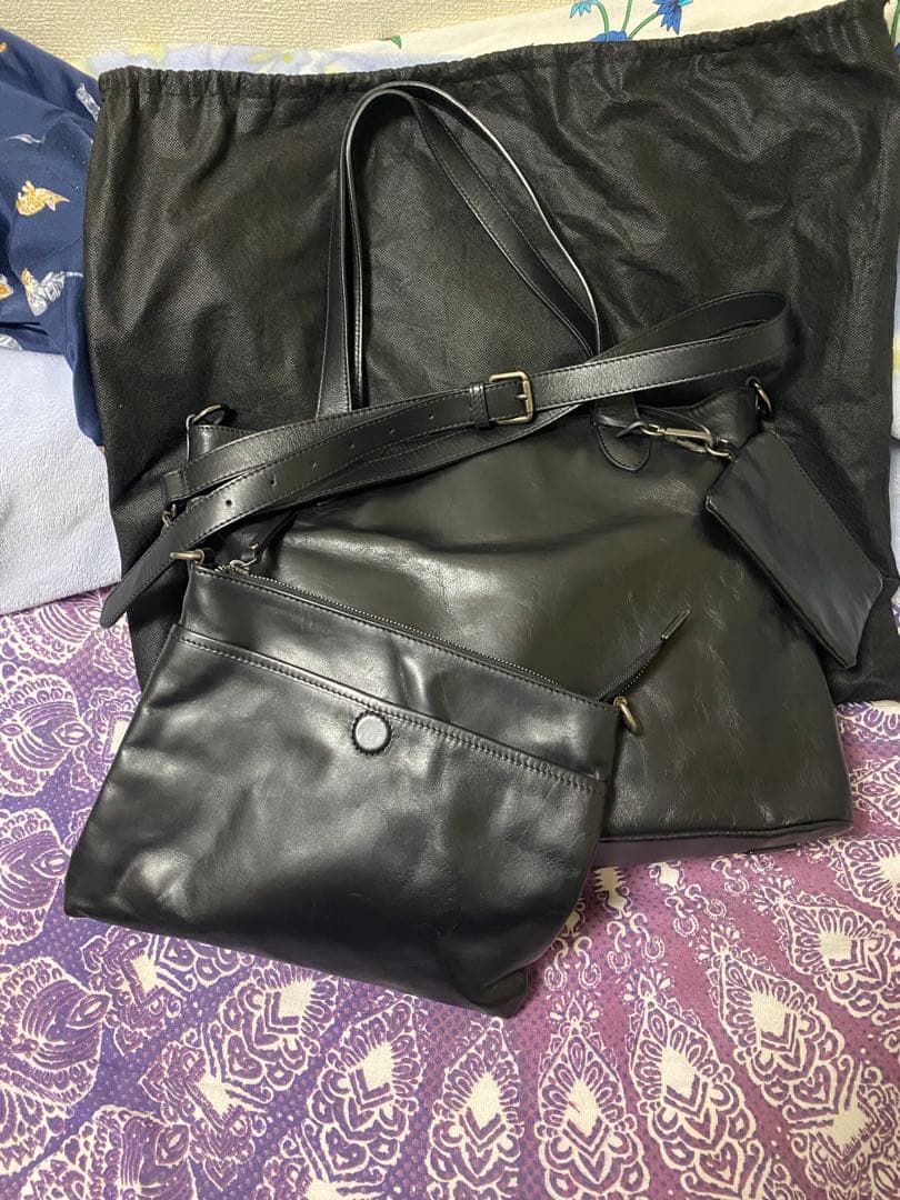 美品 COMPLETE WORKS ブラックレザートートバッグ