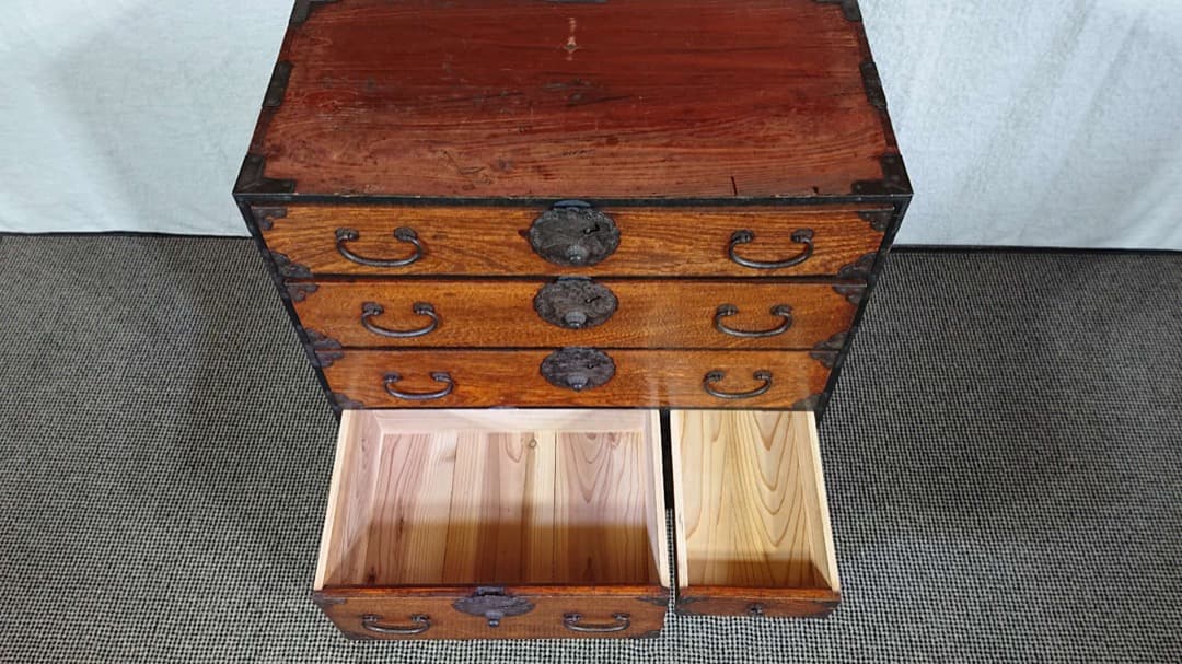 時代箪笥 純和風アンティーク　和たんす　重ね箪笥　前欅　　古民家　蔵出し