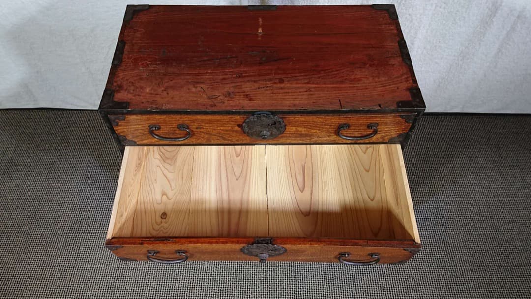 時代箪笥 純和風アンティーク　和たんす　重ね箪笥　前欅　　古民家　蔵出し