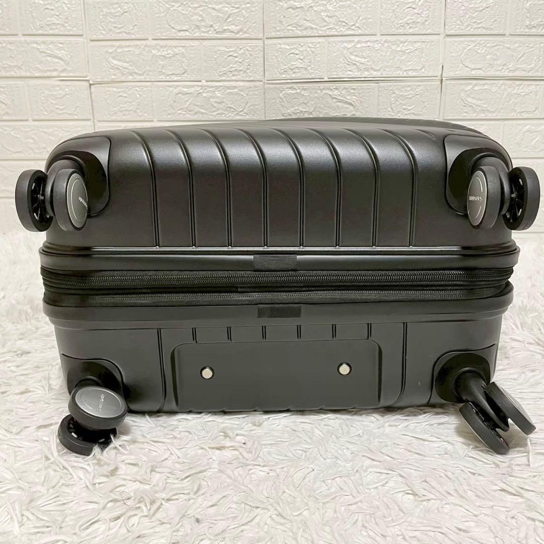 極美品　サムソナイト　キャリーケース　ロベス　付属品有り　TSAロック搭載 黒
