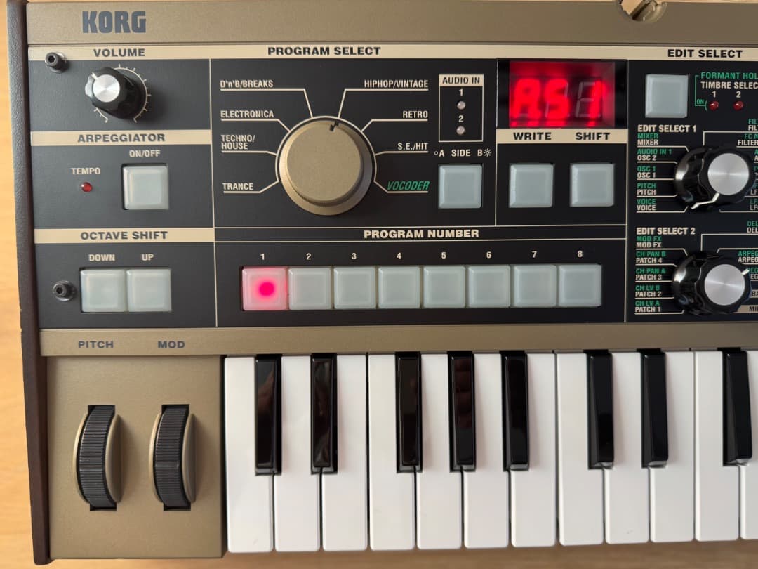 KORG microKORG シンセサイザー