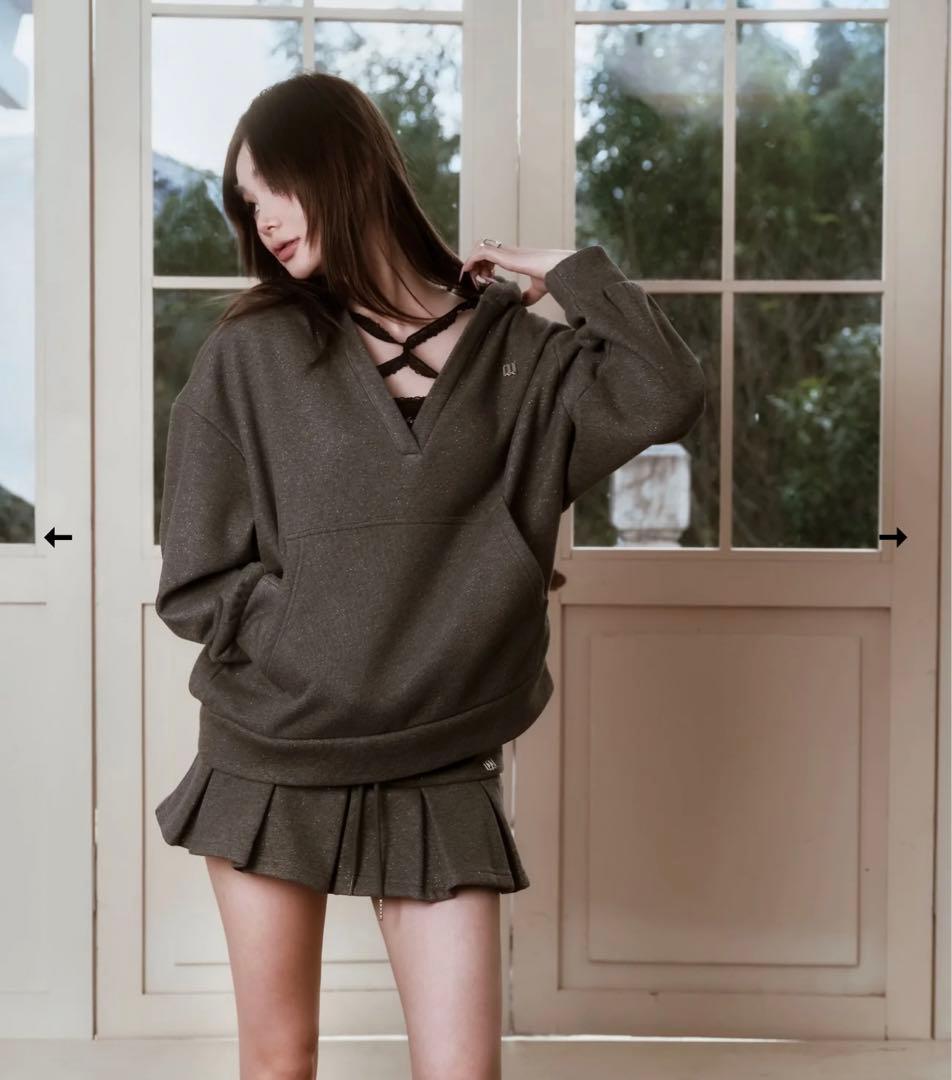 【限定値下げ・新品】andwang Cross lace tanktop 黒