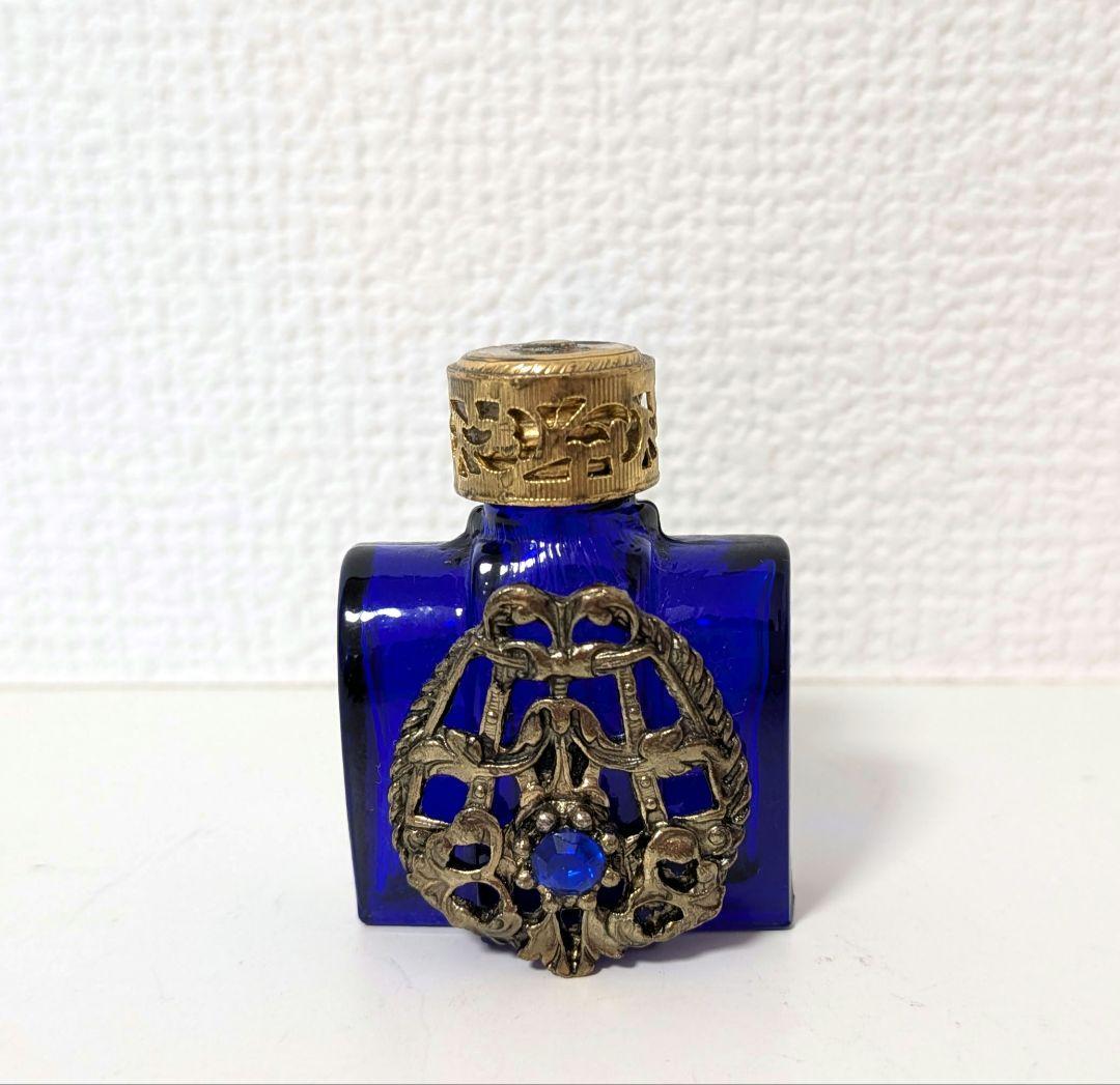 チェコ 香水瓶 コバルトブルーが綺麗 ボヘミアンガラスと他4点と2セット