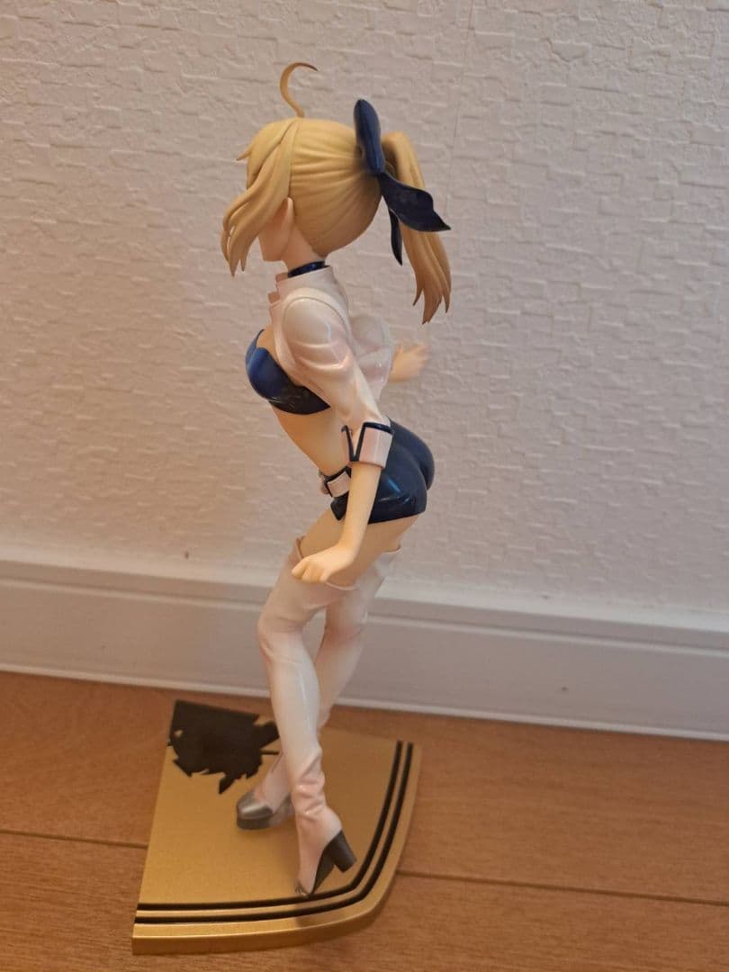 Type-moon Racing　セイバー　フィギュア