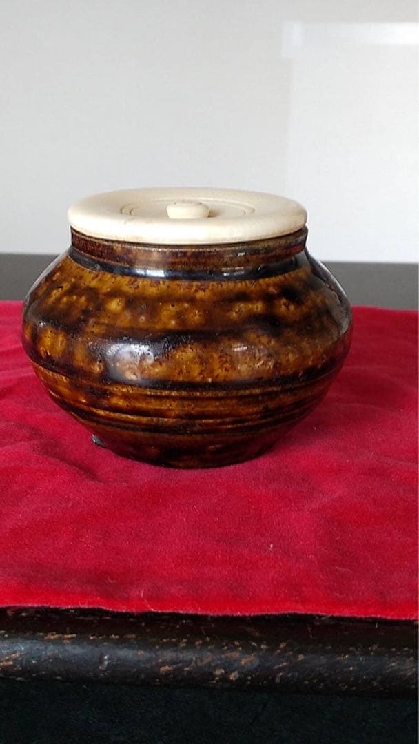 李朝　飴釉　大海茶入　ぐい呑み　朝鮮美術　韓国美術　茶道具　煎茶道具　古美術