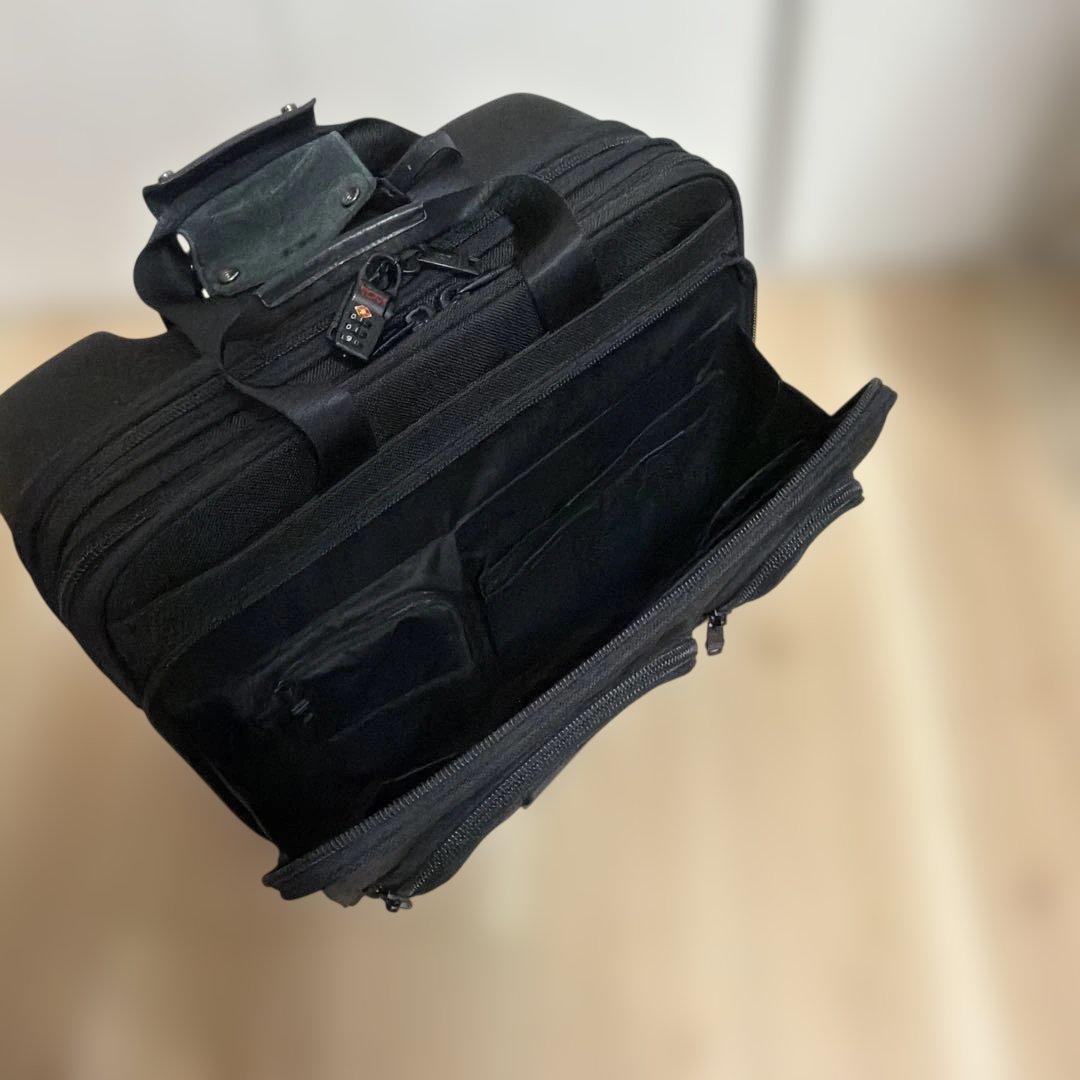 トゥミ26127DH ウィールドDXエクスパンダブルブリーフ