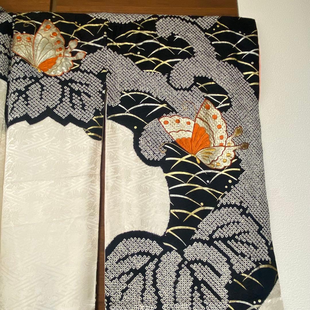 振袖 着物（帯小物有）　モノトーン　絞り　蝶・花柄　高級　成人式