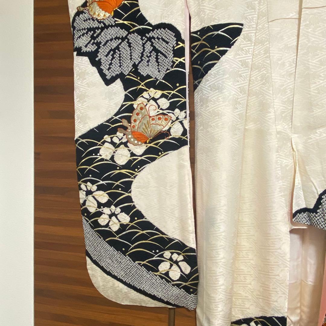 振袖 着物（帯小物有）　モノトーン　絞り　蝶・花柄　高級　成人式