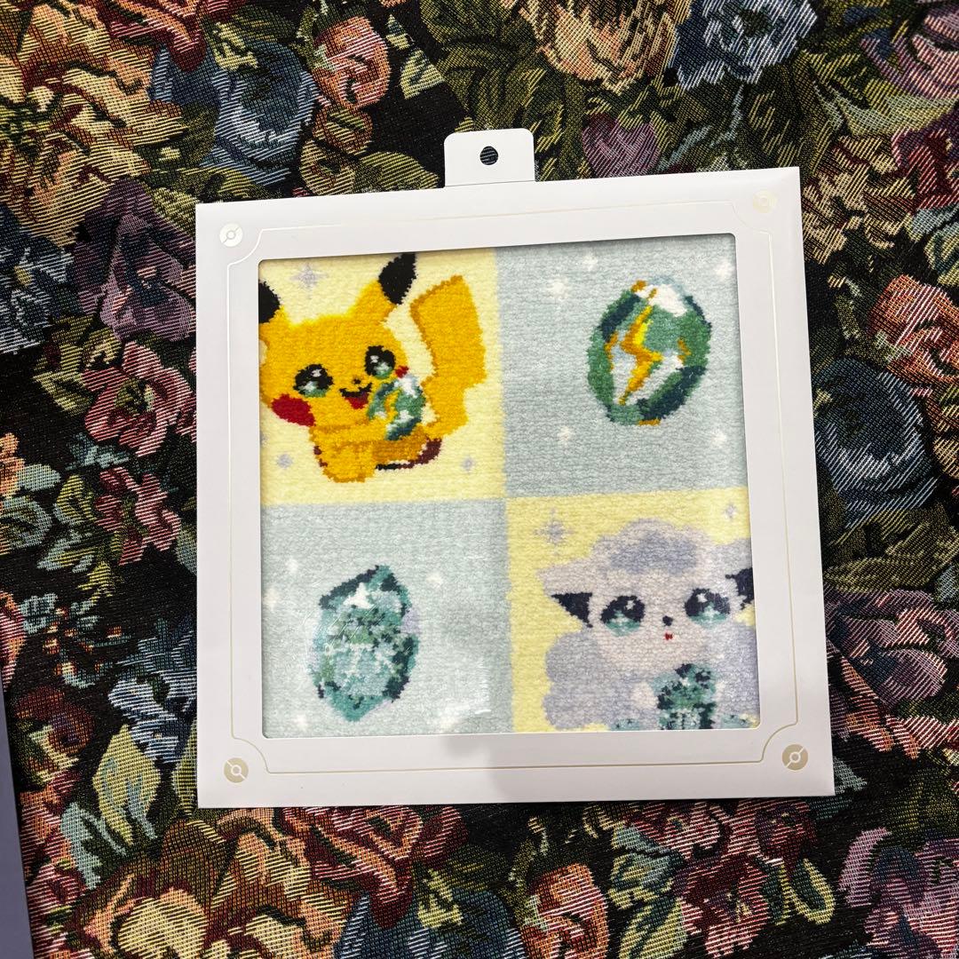 ポケモン　シェニール　タオル　ハンカチ　ポケセン　ポケモンセンター　ピカチュウ