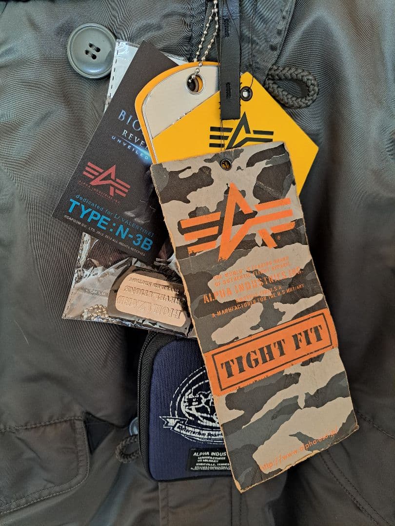 新品 バイオハザード リベレーションズ N-3B ジルモデル カーキ 公式