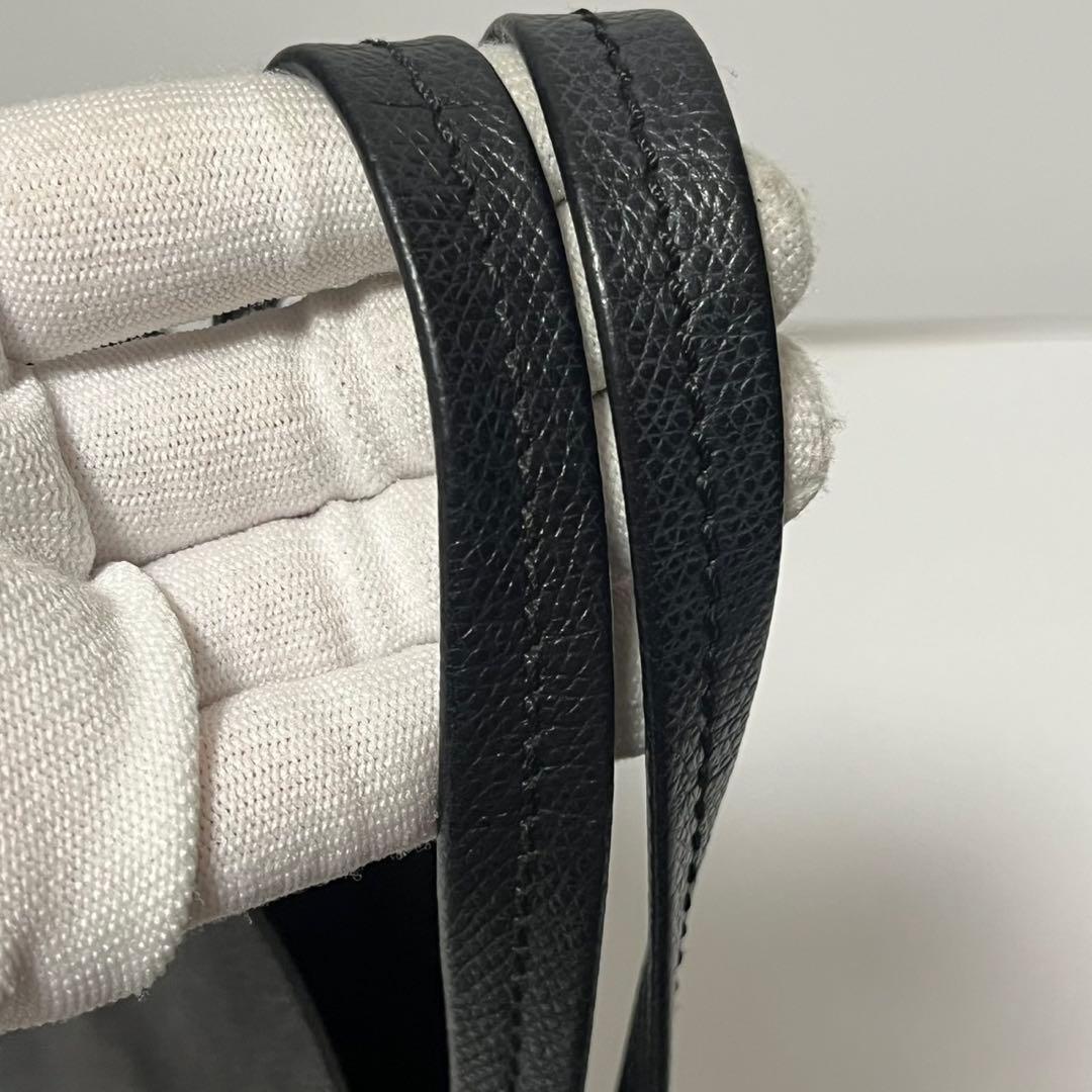 ✨未使用に近い✨　 CELINE バーティカルカバ　黒　バッグ　ハンド