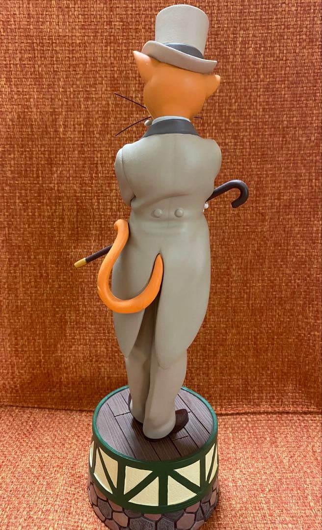 ジブリ　猫の恩返し　バロン　オルゴール