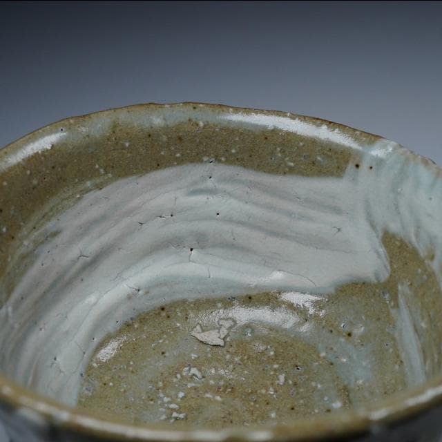 岸本謙仁　刷毛目茶碗　共箱　茶道具　鑑賞陶器　抹茶碗