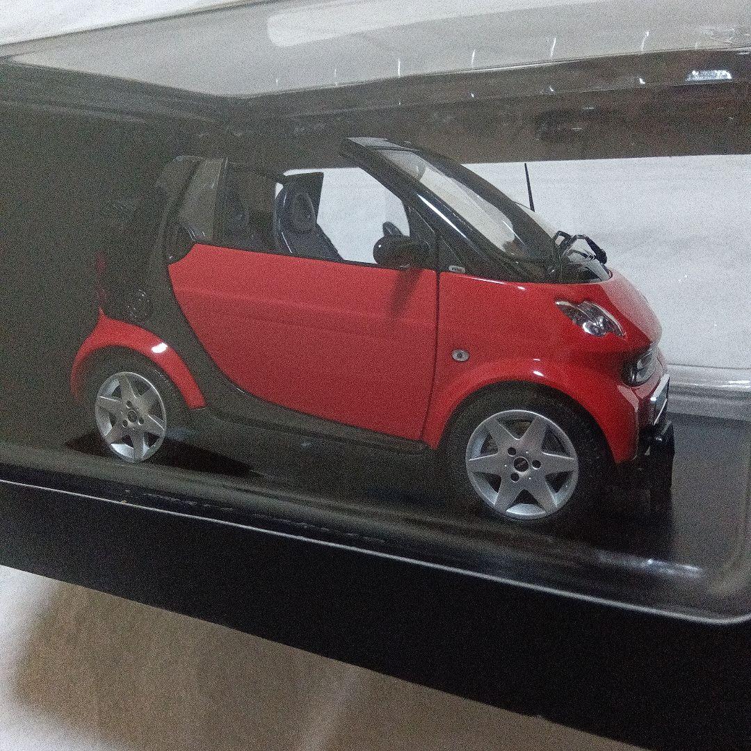 smart cabrio 1/18 ダイキャスト製モデル レッド
