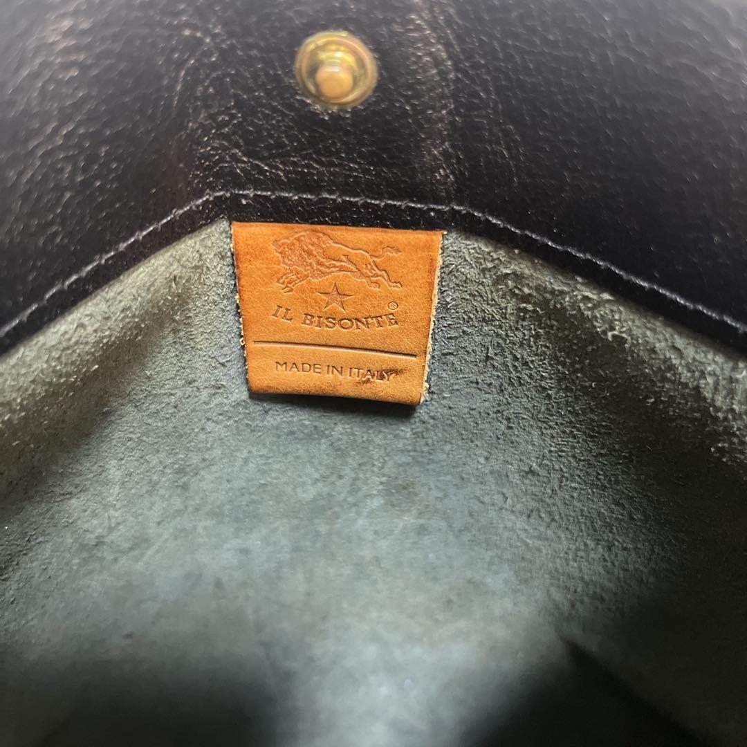 【美品】イルビゾンテ クロスボディバッグ　サコッシュ　レザー　本革　ブラック