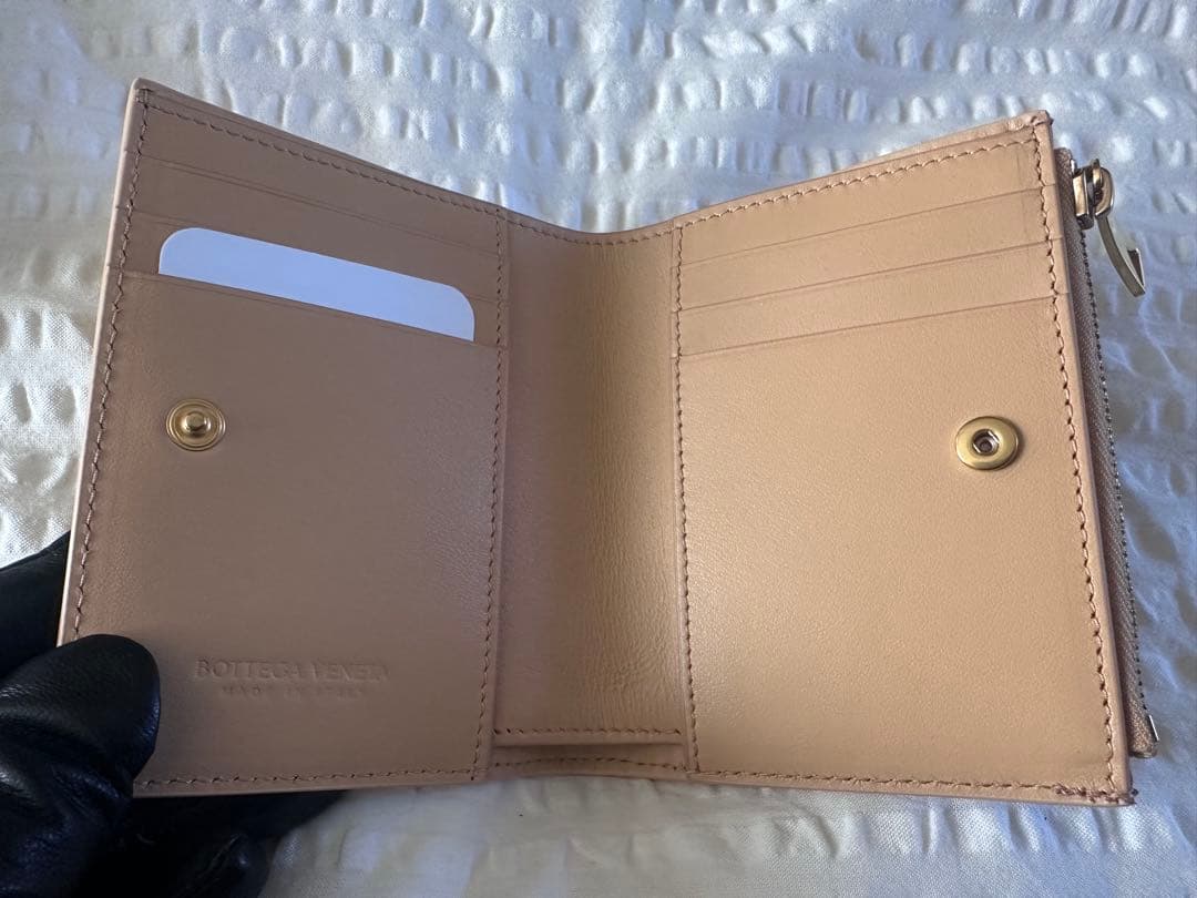 【新品未使用】ボッテガヴェネタBOTTEGA VENETAカセット 二つ折り財布