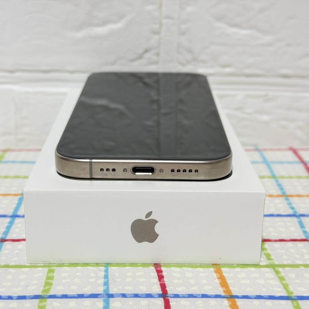 iPhone15Pro 256GB SIMフリー ナチュラルチタニウム