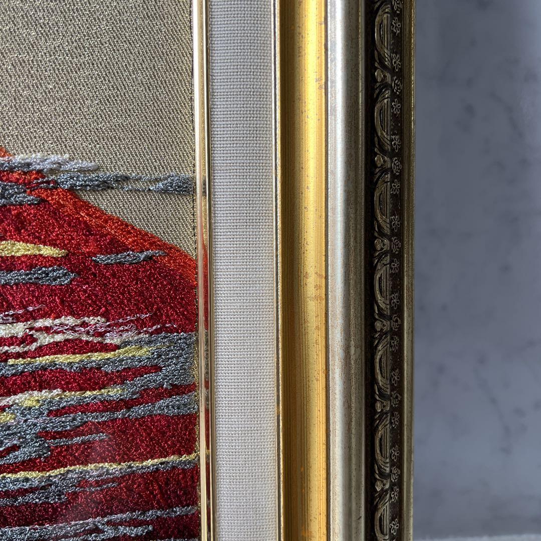 縁起物！ 赤富士 刺繍絵 額縁 F6号 ゴールド アンティー ク 送料無料