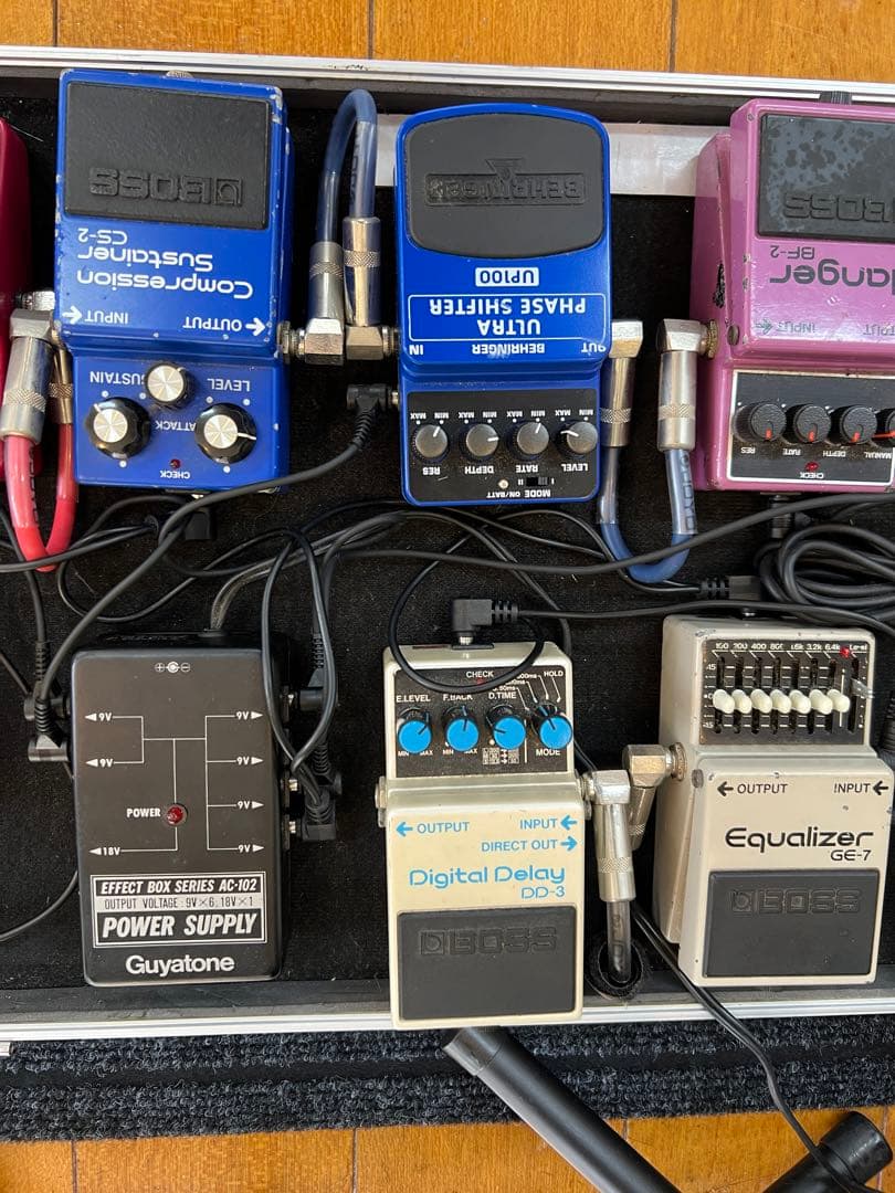 ラスト出品限定価格‼️激レア‼️BOSSエフェクター等➕ワウセット！！ケース別