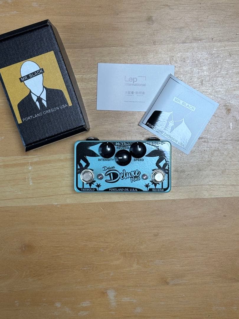 MR.BLACK Deluxe Deluxe Plus リバーブ　トレモロ