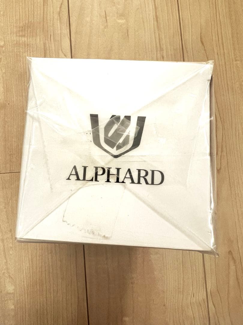 非売品　 TOYOTA ALPHARD 1/ 30ミニカー