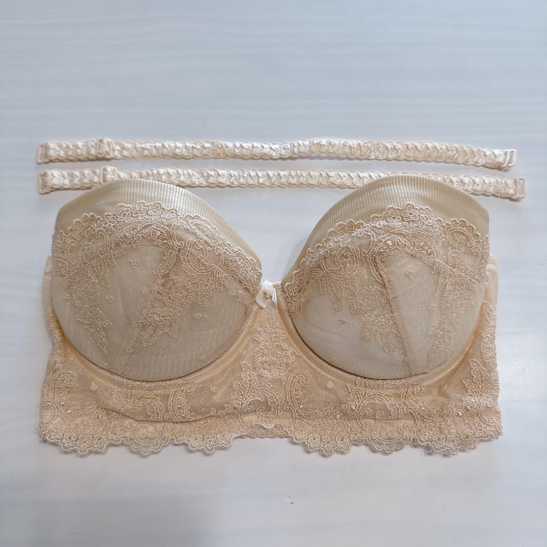 フォーシスアンドカンパニー　ブライダルインナー　E70 64 70