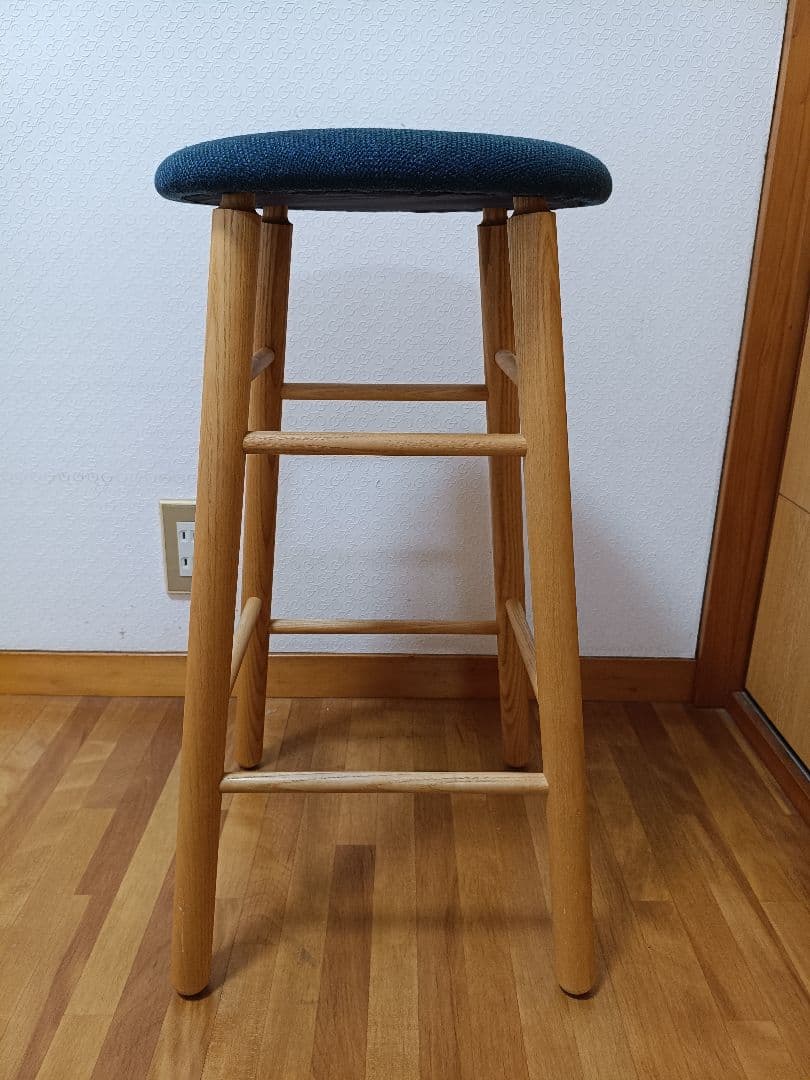 MOBLEYWORKS　スツール