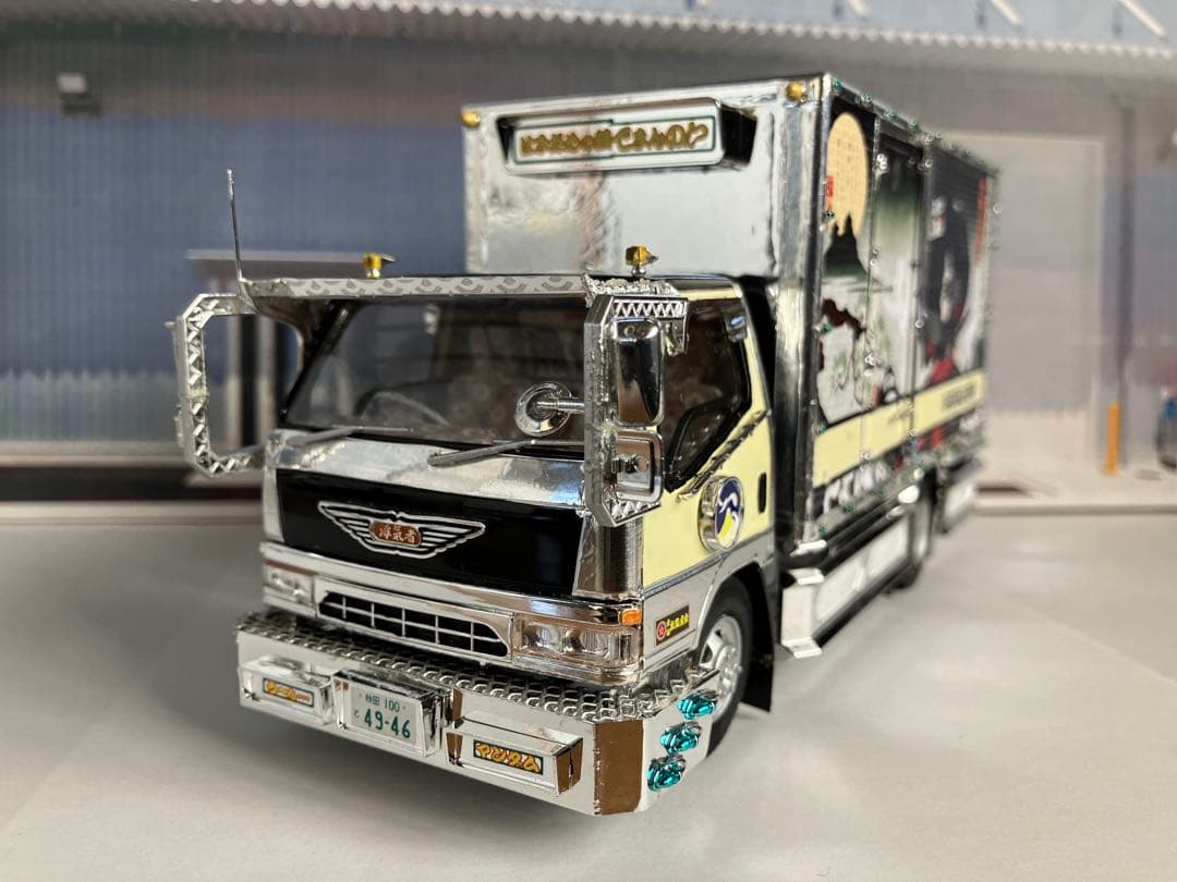 アオシマ　デコトラ風神.雷神キャンター自作改造品