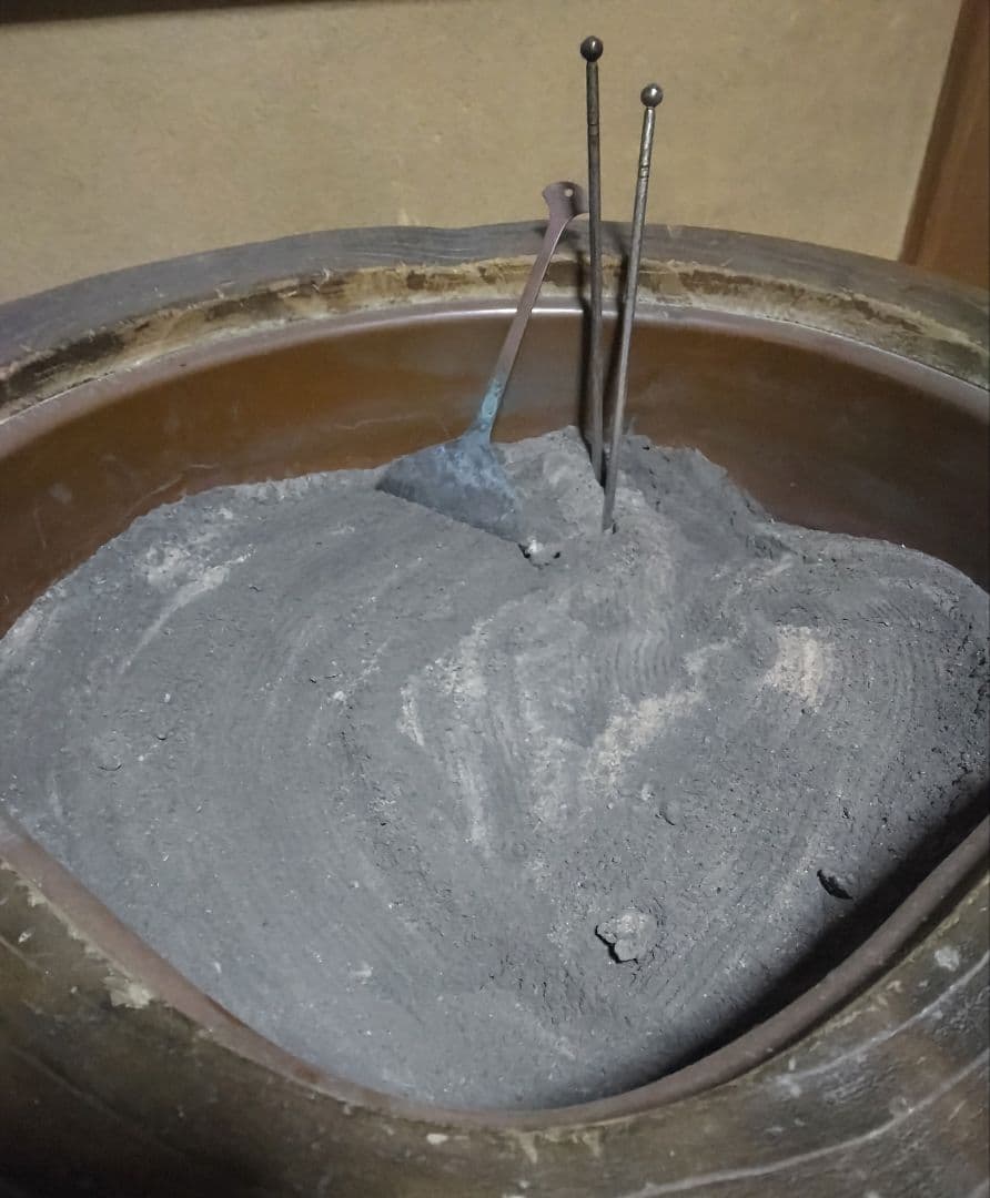 火鉢 灰 道具付★大型 切り株 木製 火鉢 レトロ 銅 手焙り