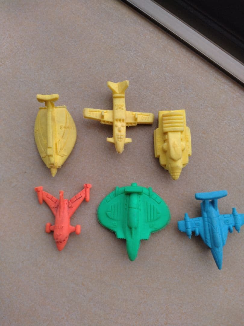 ウルトラマン消しゴム147体セット