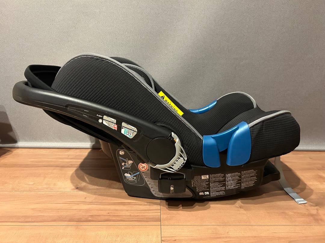 Mercedes-Benzメルセデスベンツ　セーフティーチャイルド・ベビーシート