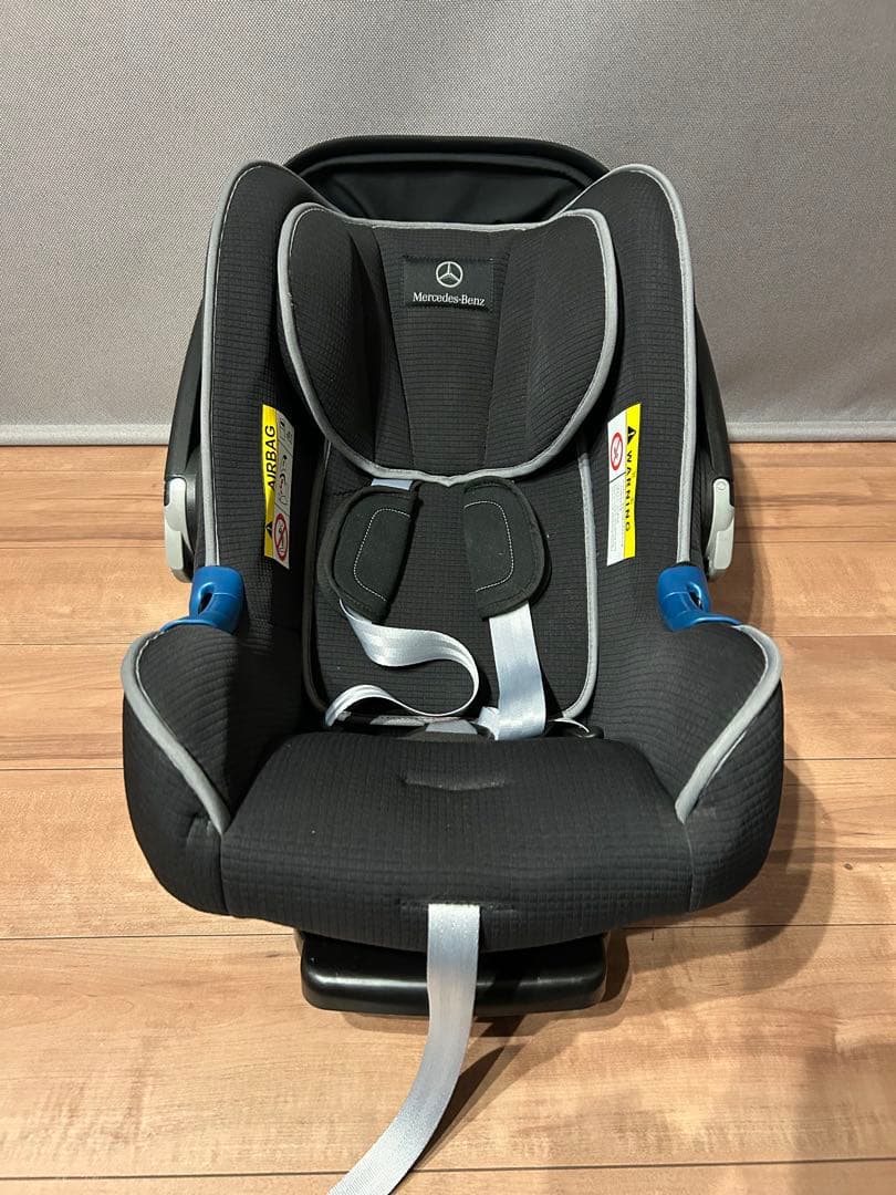 Mercedes-Benzメルセデスベンツ　セーフティーチャイルド・ベビーシート