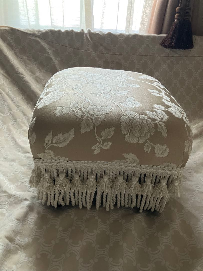 ジェニファーテイラー Jennifer Taylor スツール