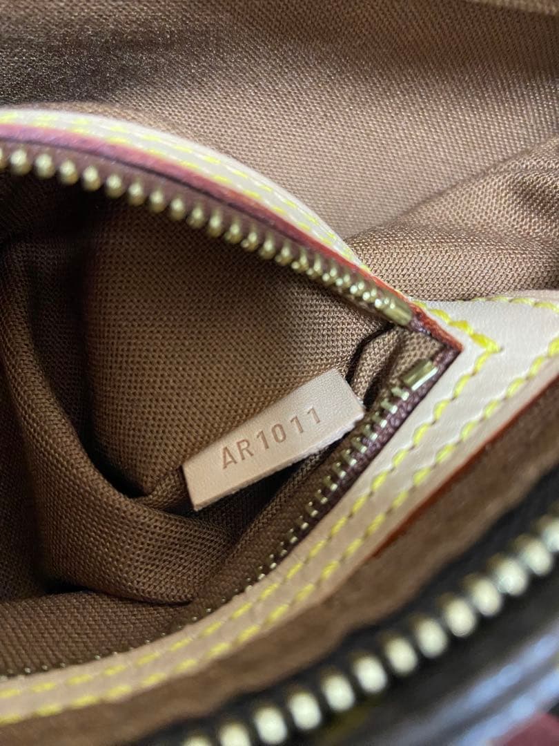 未使用Louis Vuitton トロターモノグラム ショルダーバッグ