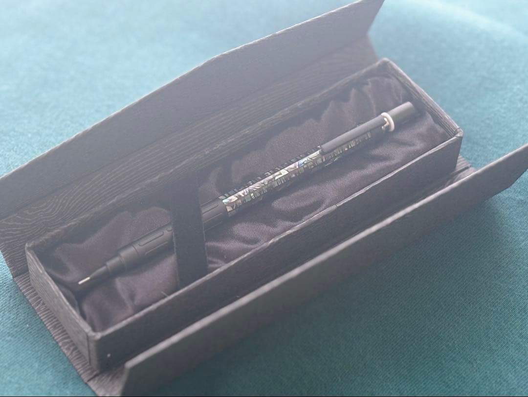 ぺんてる　グラフ1000 螺鈿カスタム