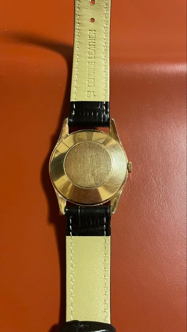 T*M様 【極美品／良稼働】オメガ Cal284 アイボリー調シルバーダイアル