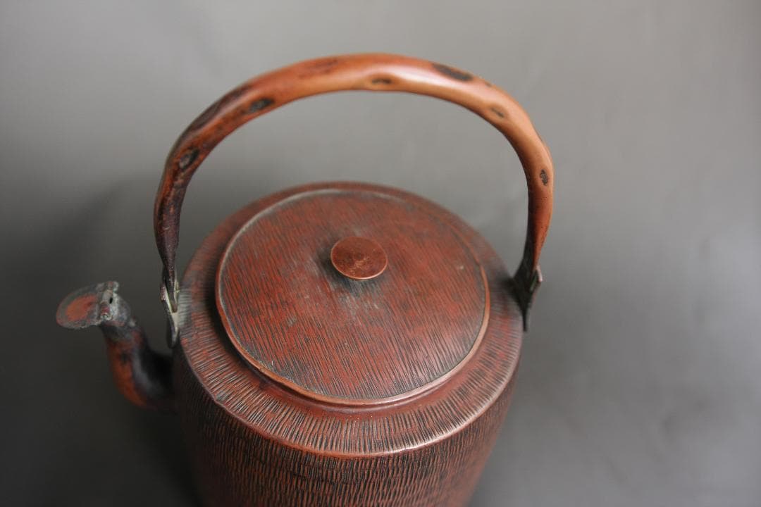 希少　槌目加工、打ち出し紋様入り銅製ヤカン　茶道　薬缶　やかん