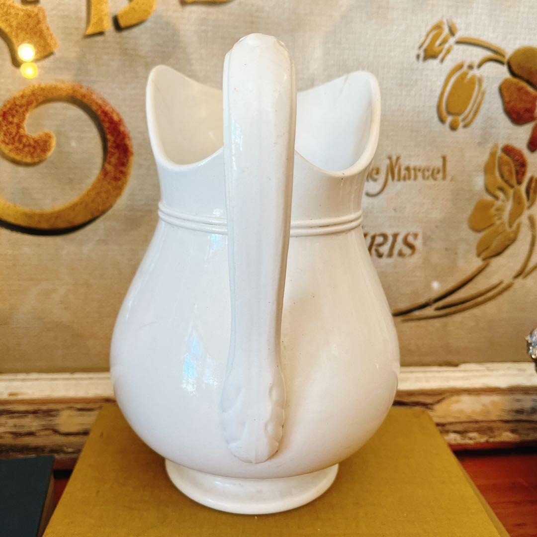 サルグミンヌsarreguemines 美しい白いピシェ