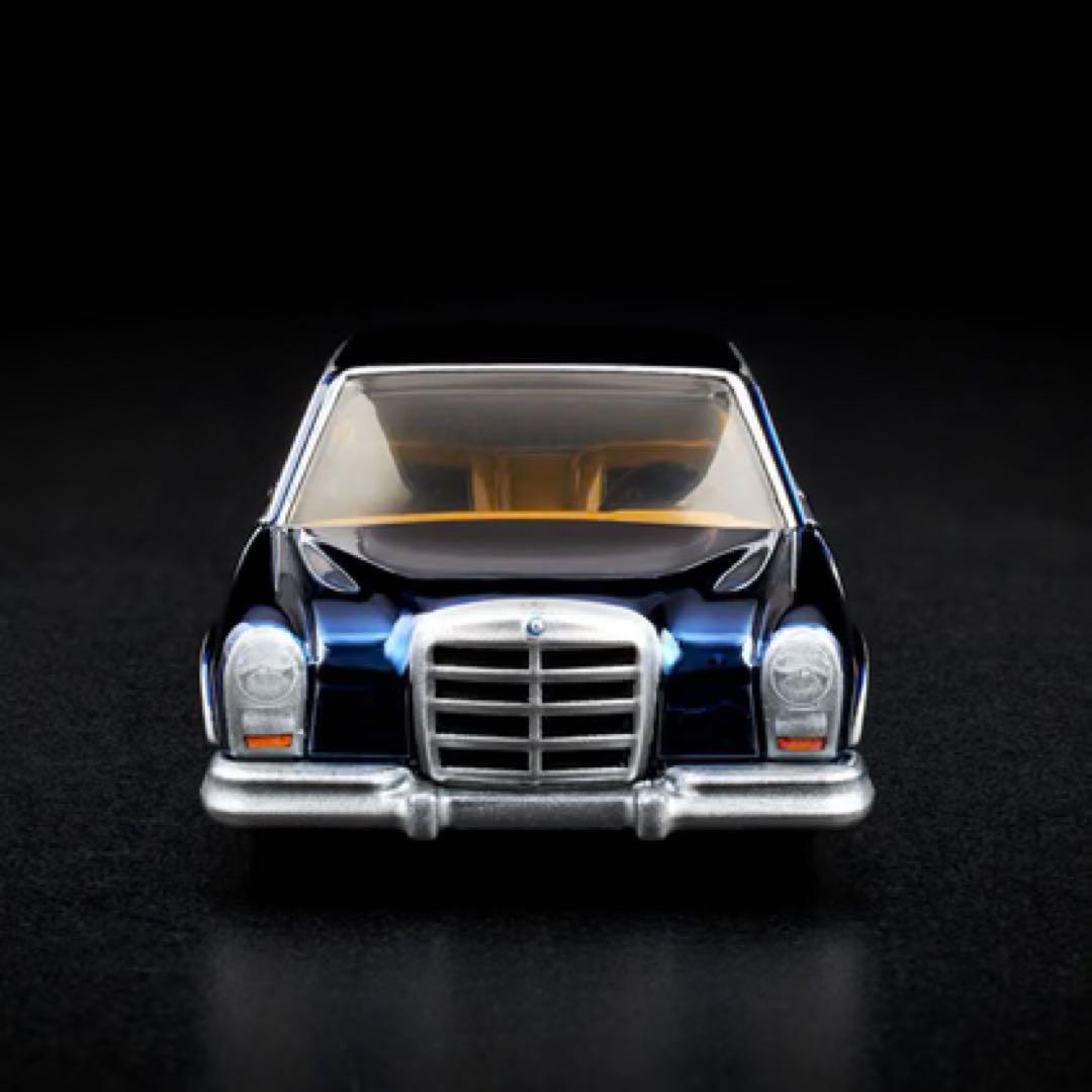 ミニカー Mercedes-Benz 600 1964 RLC