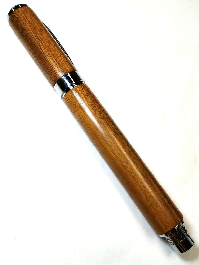 世界で一番硬い木【リグナムバイタ】万年筆