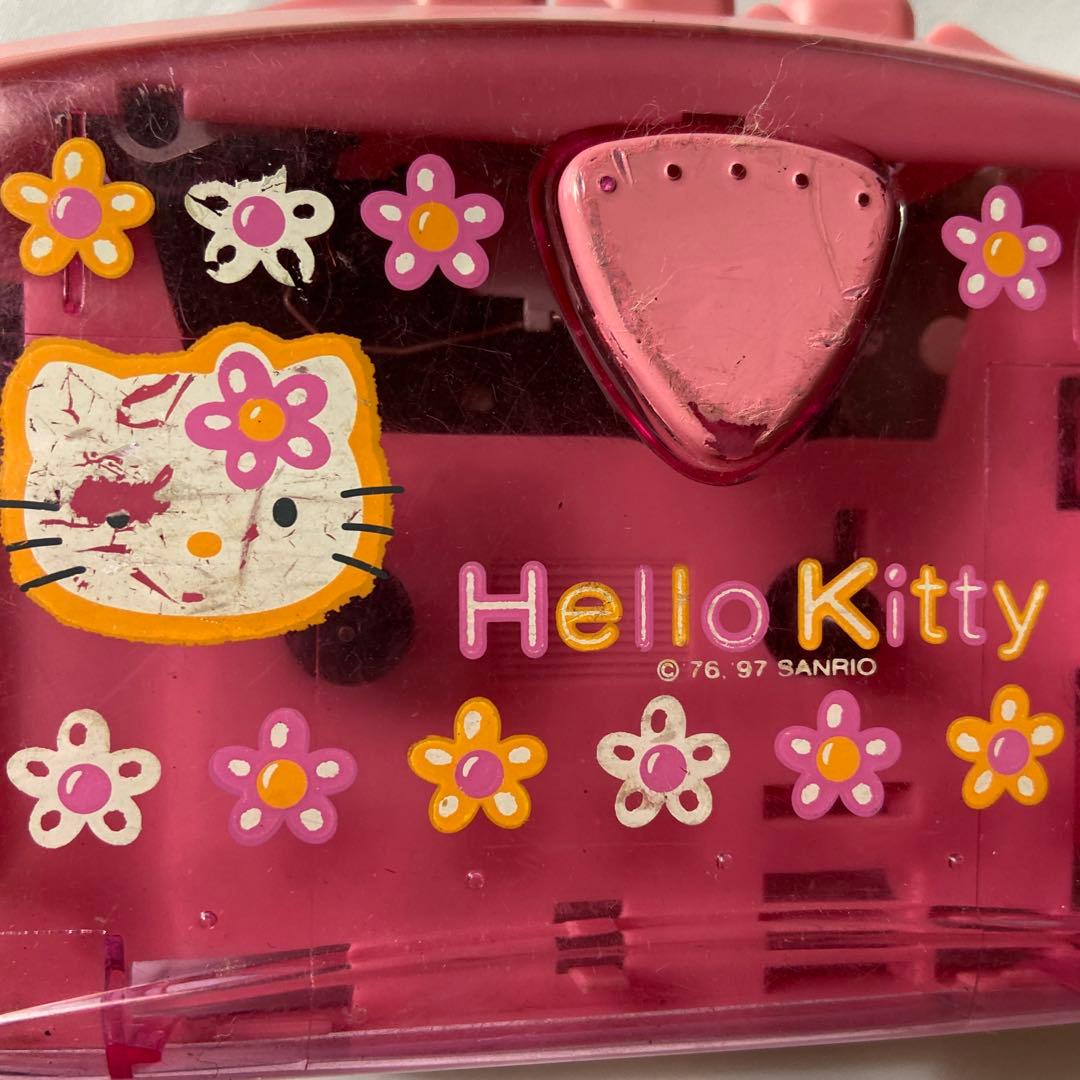 ★超レア★　ハローキティ 　スケルトンカセットプレーヤー ピンク　ウォークマン